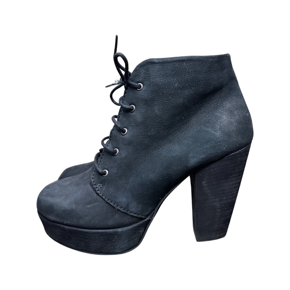 Steve Madden Raspy platform booties tie up
